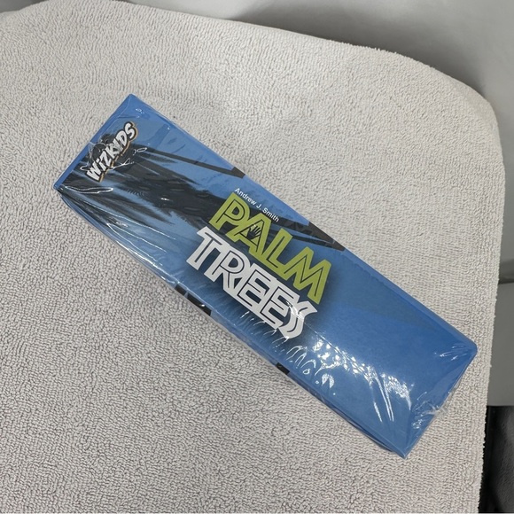 WizKids Palm Trees Card Game Ages 10+ Strategic New Sealed - Picture 7 of 7